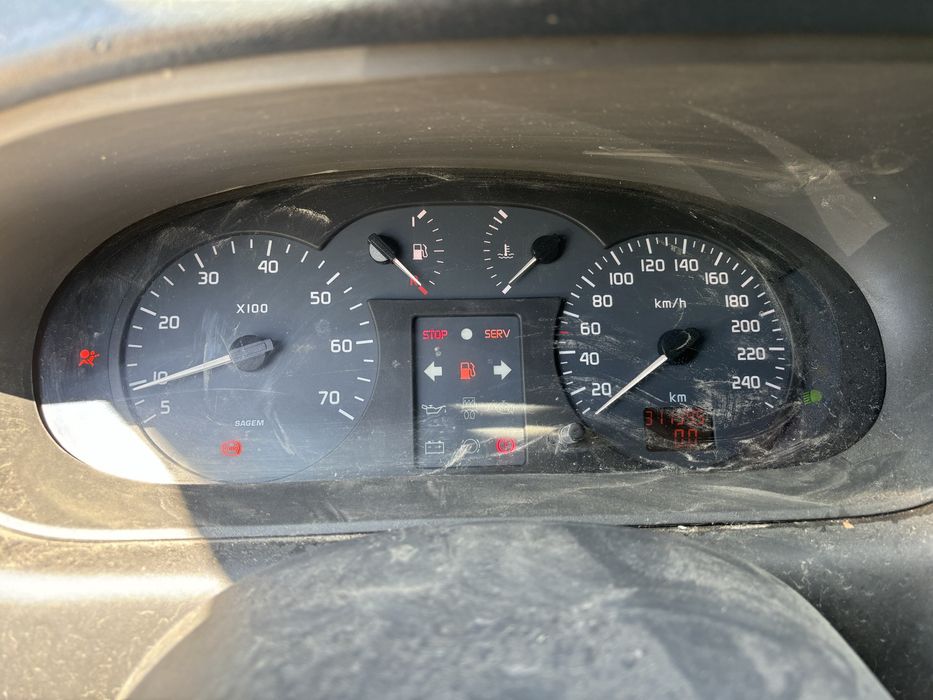 Рено сценик 1.9 дци за части.