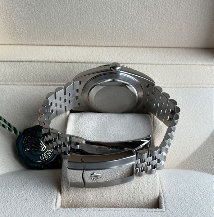 rolex datejust mint green dial 41,mm