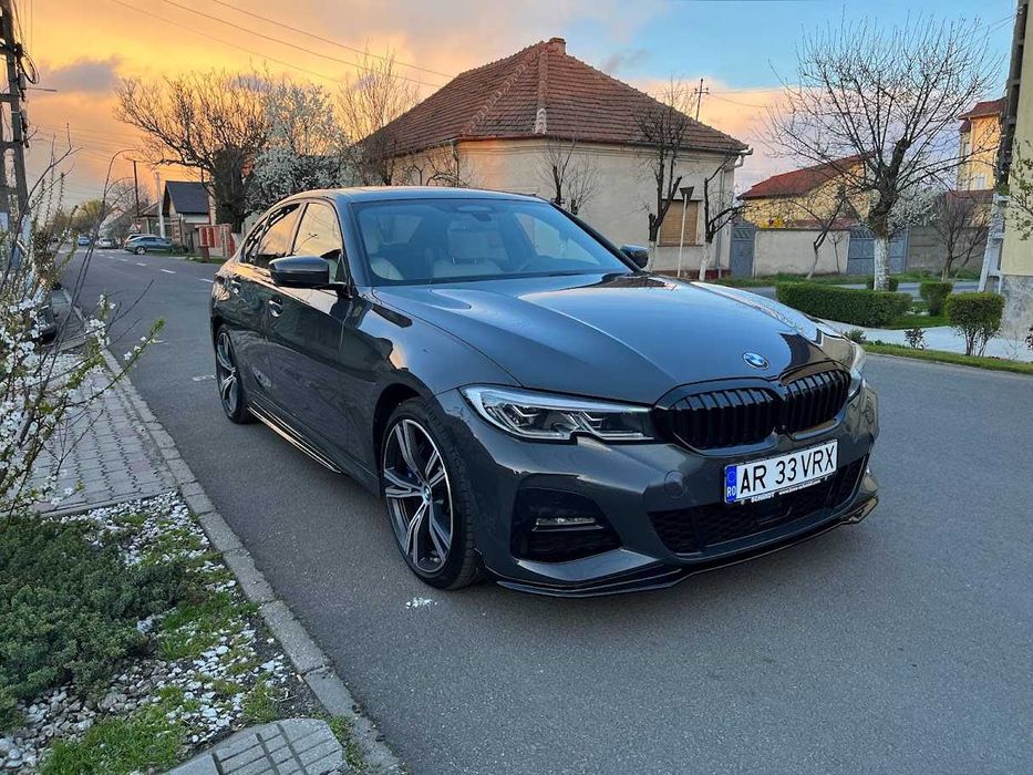 BMW 330e M-Pachet Individual // Dotari de exceptie // TVA deductibil
