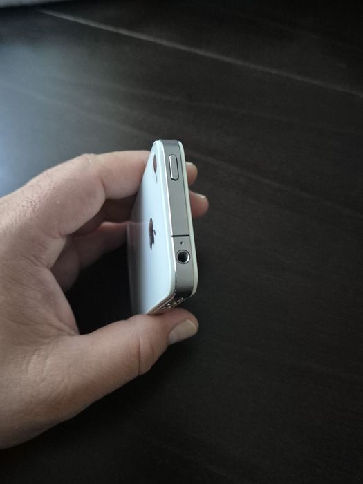 Vand iPhone 4 Alb De Colectie.