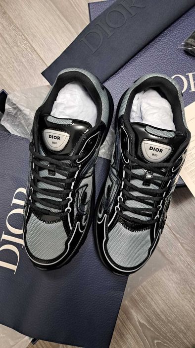adidasi Dior B30