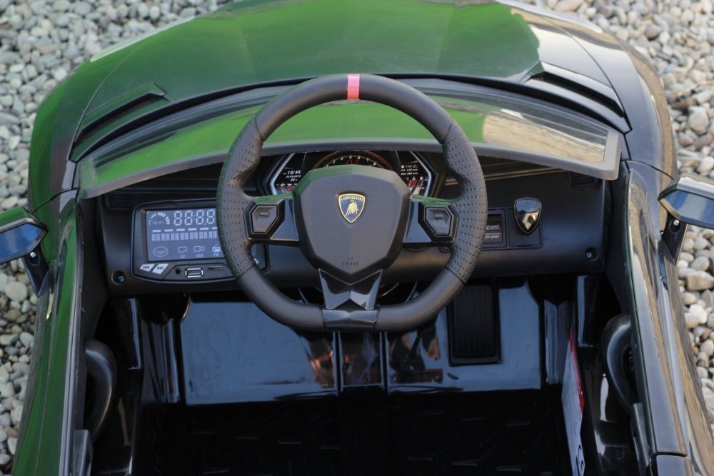 Masinuta electrica pentru copii Lamborghini Aventador SVJ 2x35W #Negru