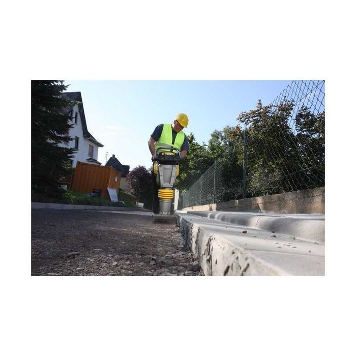 BT65 BOMAG Mai compactor Honda GXR120 4 CP 68 kg Germania