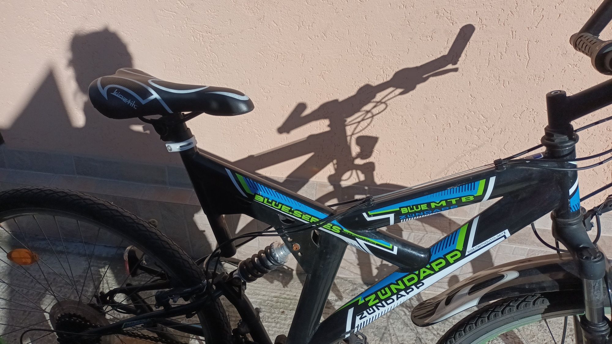 Bicicleta MTB roți de 28"