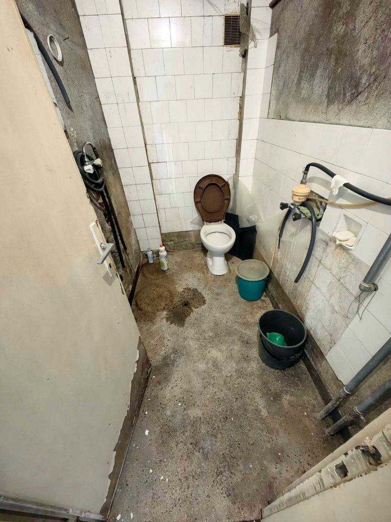 Продава се Едностаен апартамент в Перник, Център - 50 кв.м за 1300 €/кв.м - Снимка #9