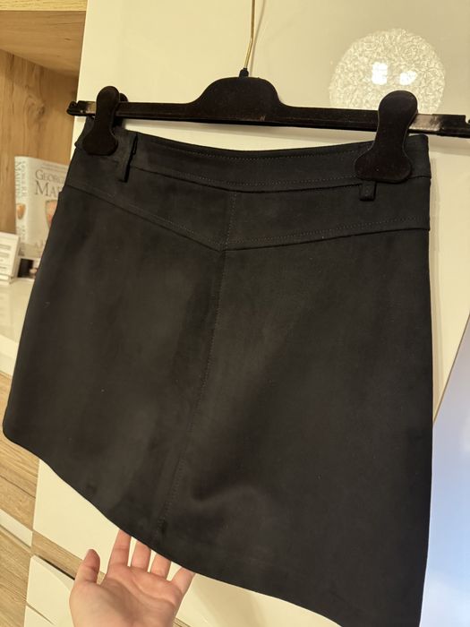 Fusta Zara XS din velur cu capse