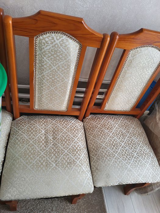 Продаётся стулья