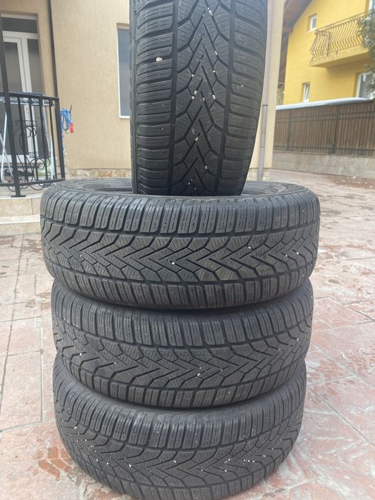 Vand anvelope marca SEMPERIT 215/55/16  M/S impecabile,pret impecabile