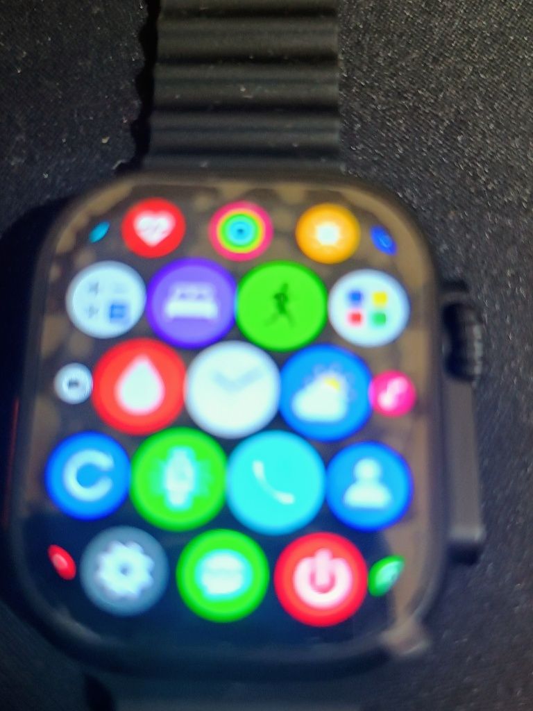 Vând smartwatch in stare perfecta.