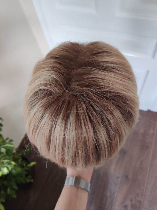 Продавам Перука.