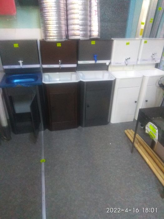 Мойка пр.россия для помещения​ где нет водопровода и канализации.