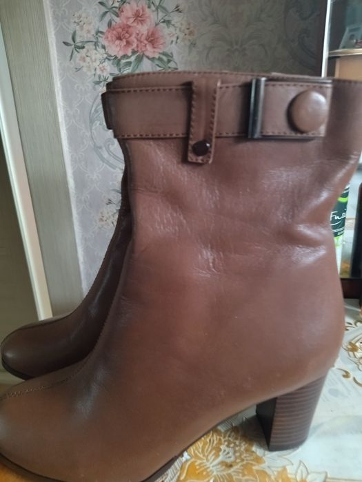 Продам осене весене полусапожки.