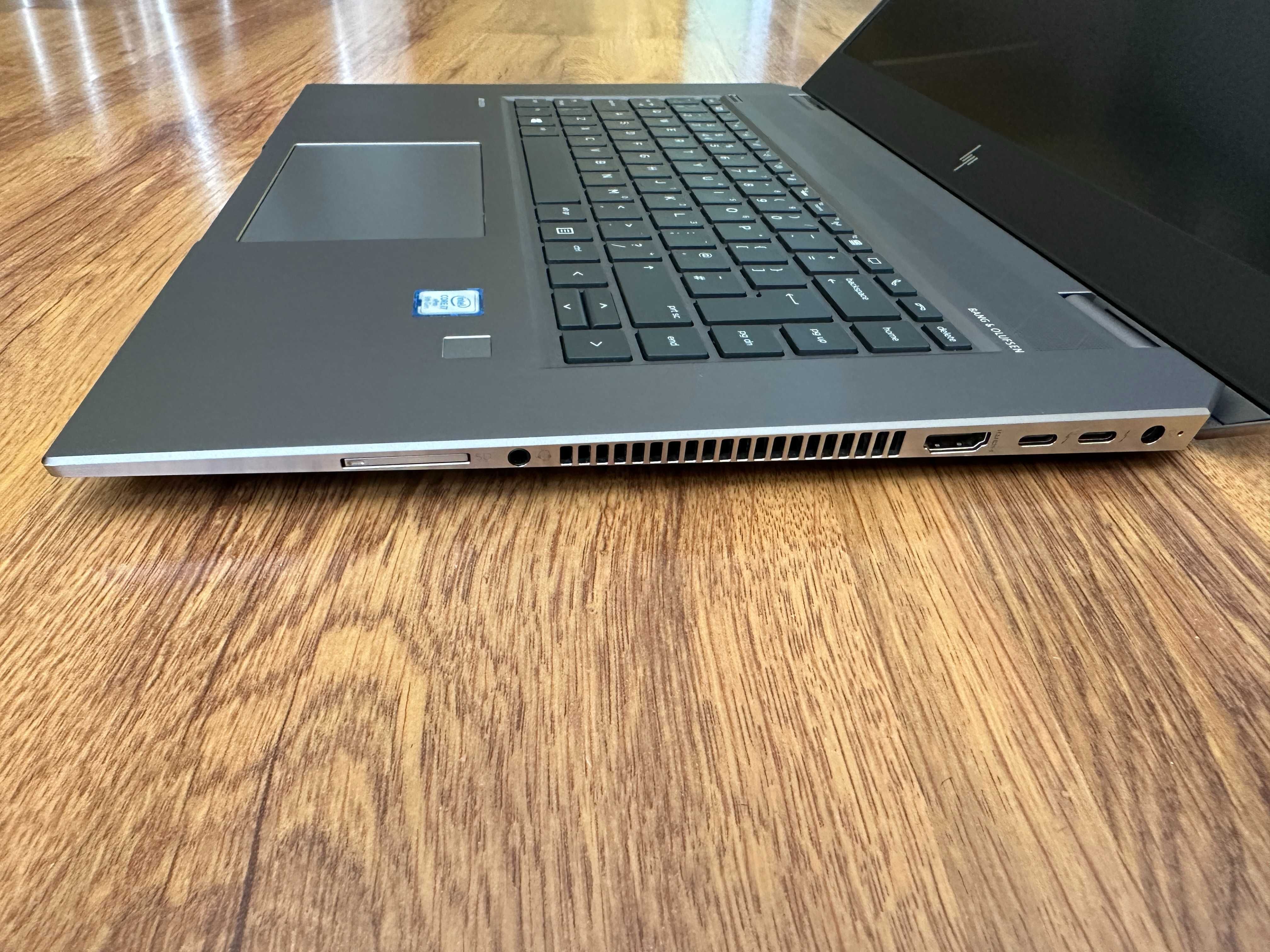 15.6 FHD IPS i7-9850H HP Zbook Studio G6 32GB RAM/512GB SSD/Quadro 4GB