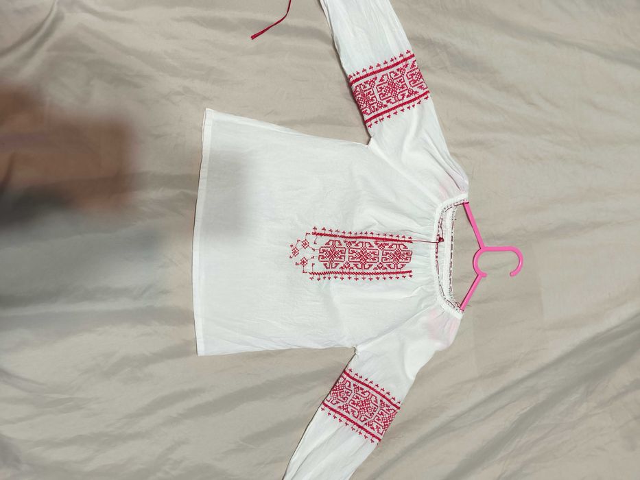 Ie roșu,fetițe,122-128(7/8ani)