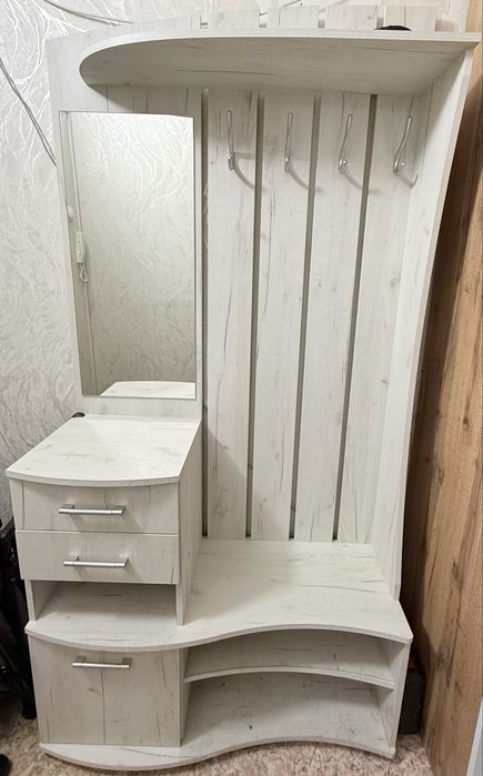 Продам прихожу в отличном состоянии