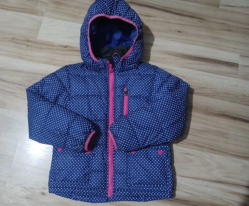 Geaca de iarna H&M pt fetita,mar 122(6-7 ani)