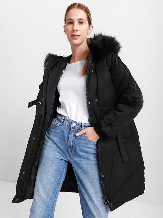 Теплая фирменная куртка для Вас