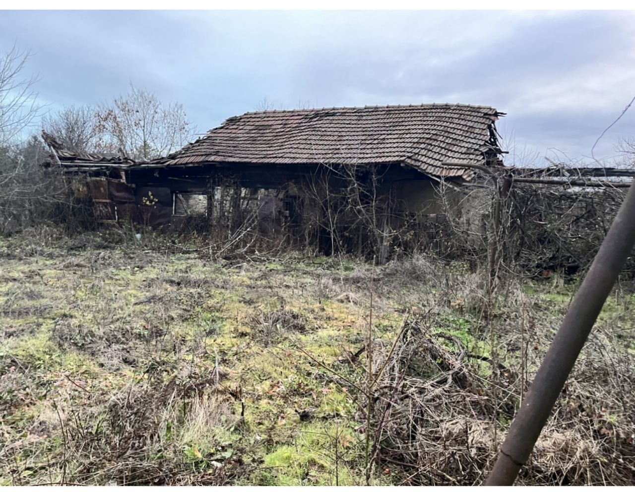 Продава се Къща в с. Велчево, Област Велико Търново - 830 кв.м за 37 €/кв.м - Снимка #3