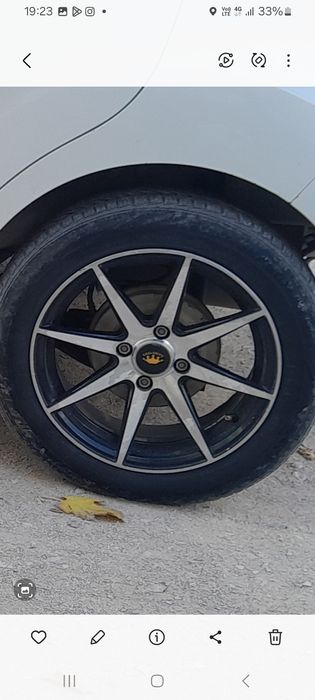 15 R saka deska sotiladi