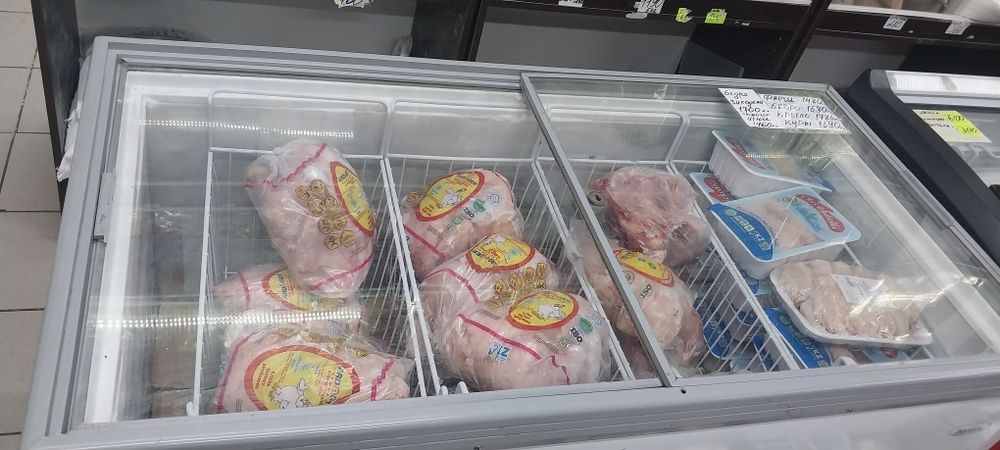 Ветринный морозильную камеру