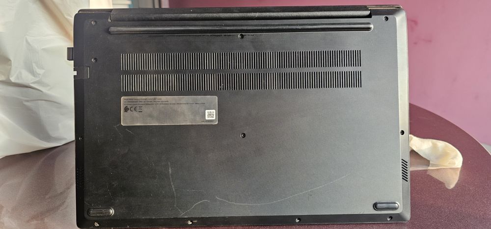 Lenovo v15 Noutbook/Notebook