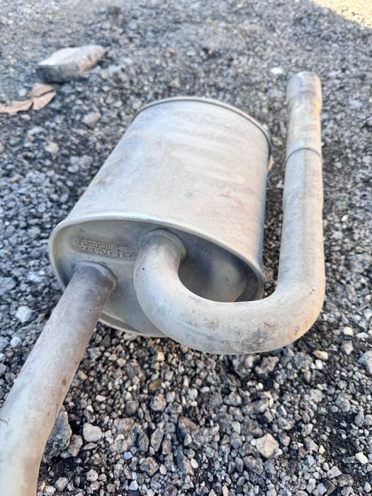 Продавам оригинална генерация (средно и крайно гърне) за Honda Jazz