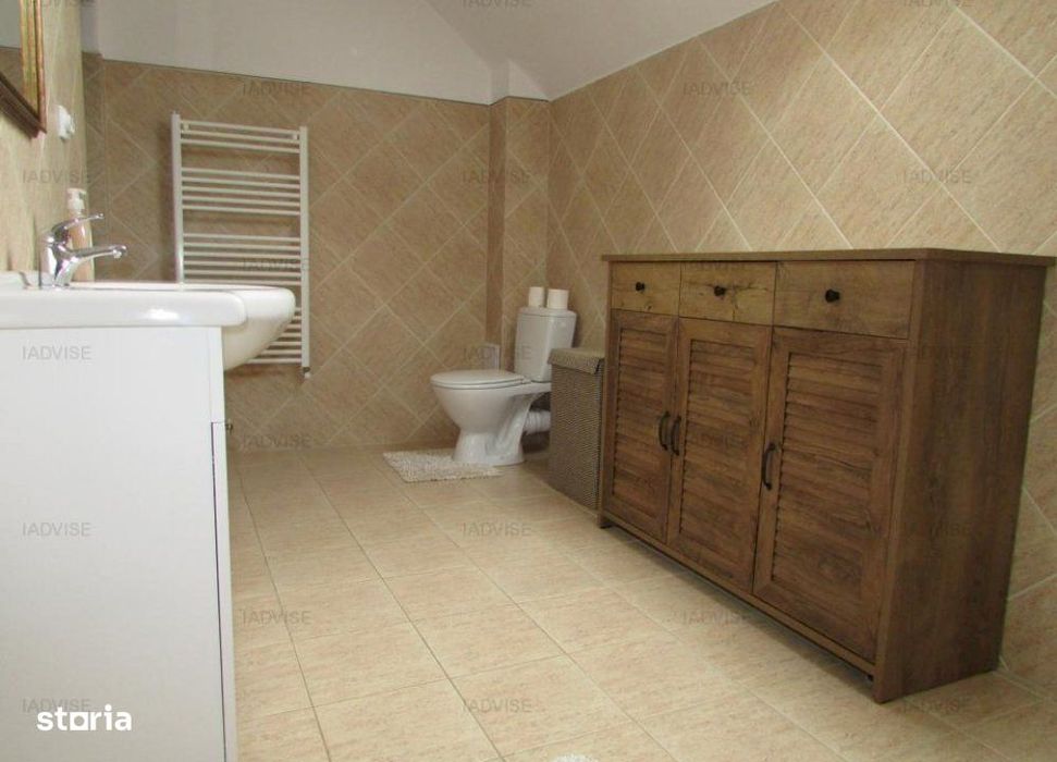 Casa superba utilata mobilata Rasnov, pretabila si pentru doua familii