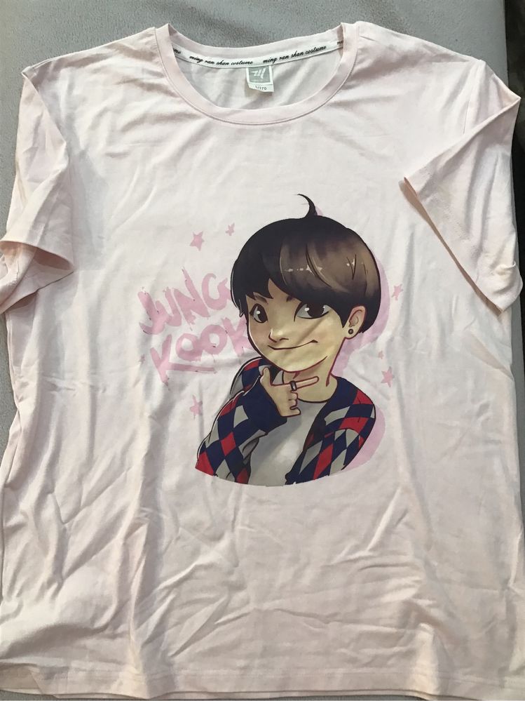 тениски  с BTS и Jung Kook