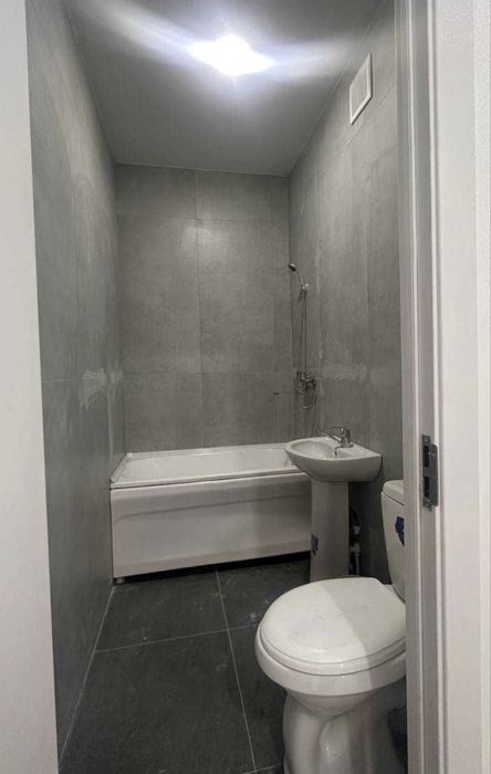 Срочно продается квартира 1/11/16 в новостройке «Assolom Sohil».