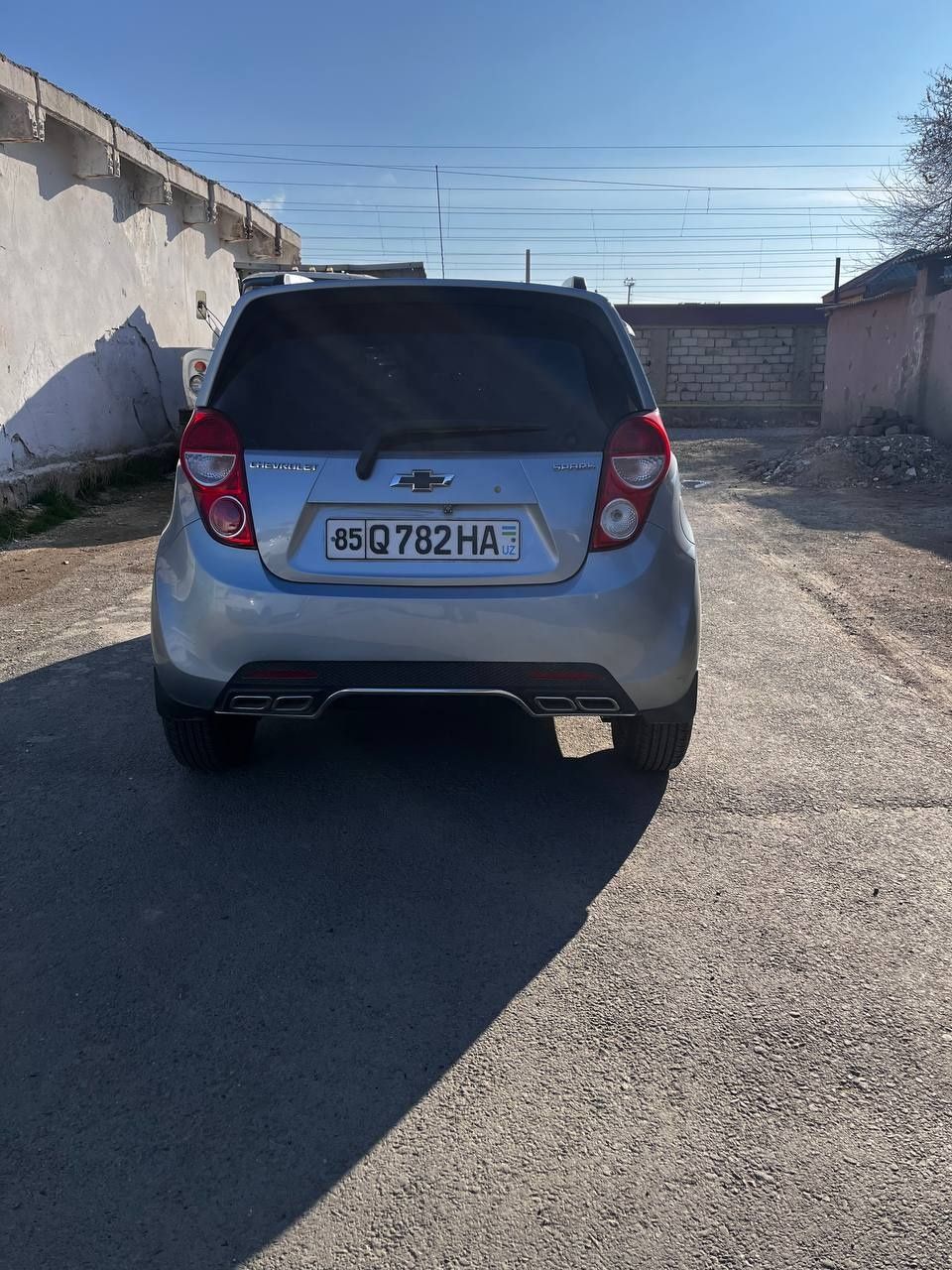 "Spark" sotiladi.