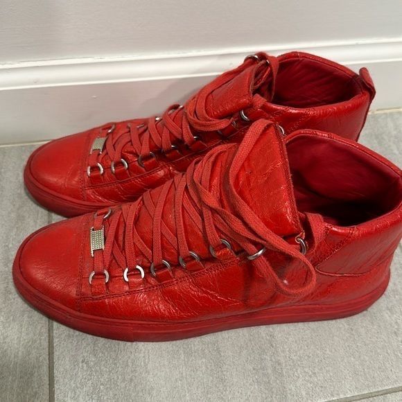 Balenciaga arena rosii