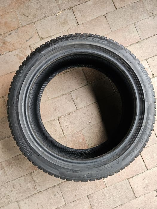 Anvelope 225.45.18