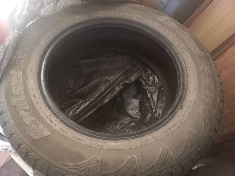 Продам зимние шины
