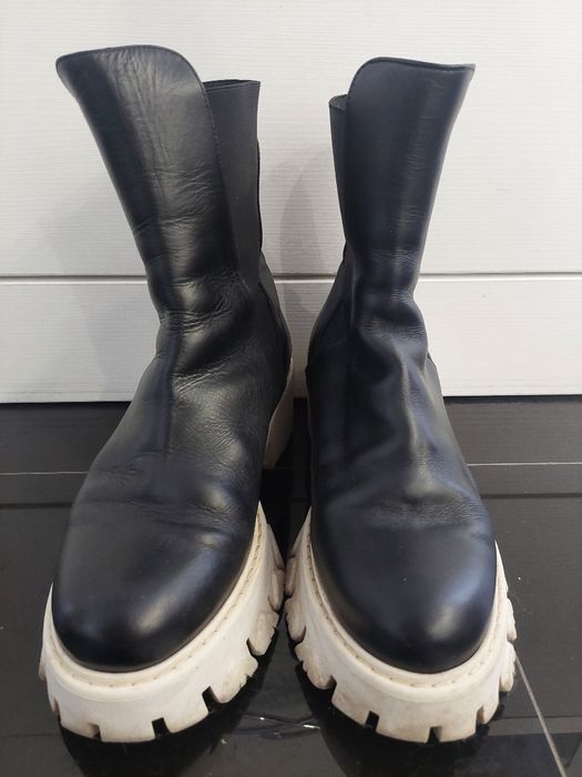 Маркови ботуши на разпродажба