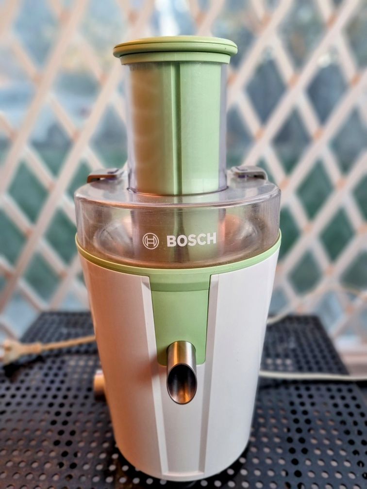 Storcator de fructe și legume Bosch