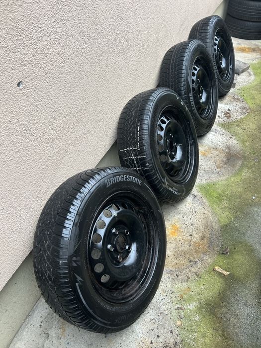 Jante tabla Skoda-Golf 5x112 cu cauciucuri iarnă stare foarte bună