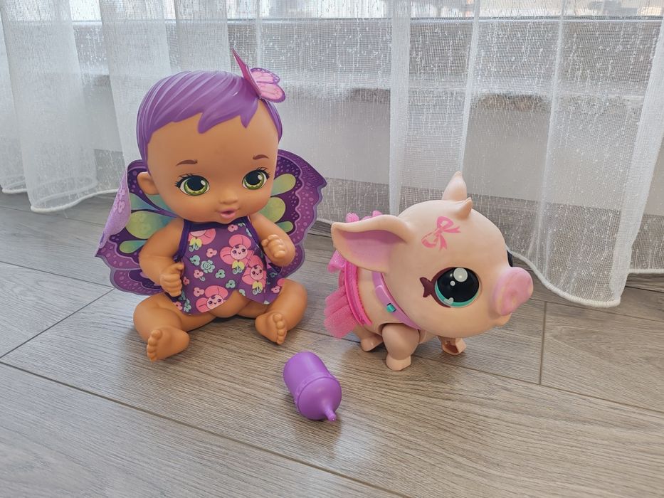 Бебе и интерактивно прасенце