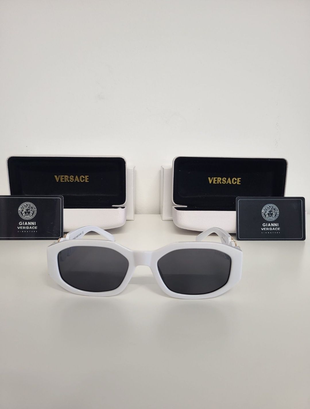 Ochelari de soare Versace Medusa Negru/Alb