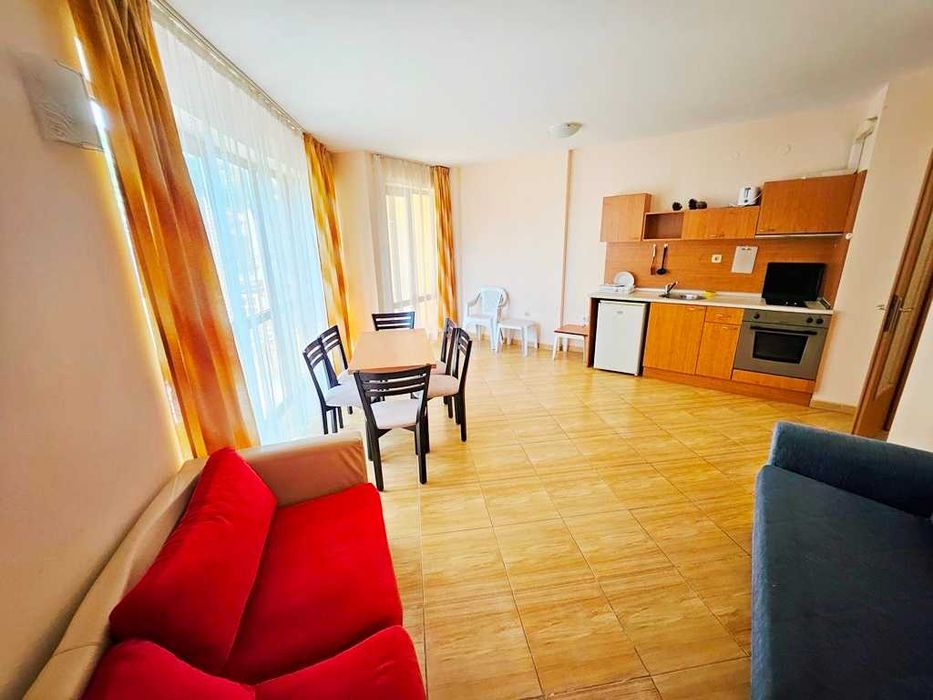 Продава се Тристаен апартамент в к.к. Слънчев бряг - 110 кв.м за 991 €/кв.м - Снимка #1