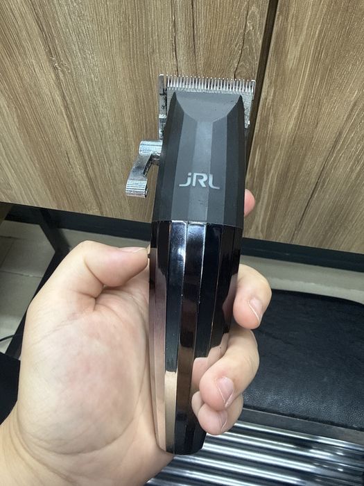 Продам маштнку для стрижки JRL Fade Оригинал