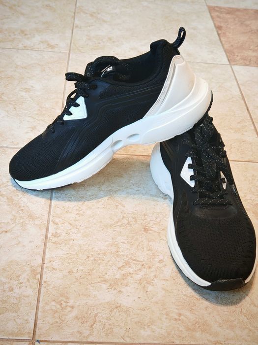 Чисто Нови Оригинални Маркови Маратонки RUNNERS TITANIUM 42 номер