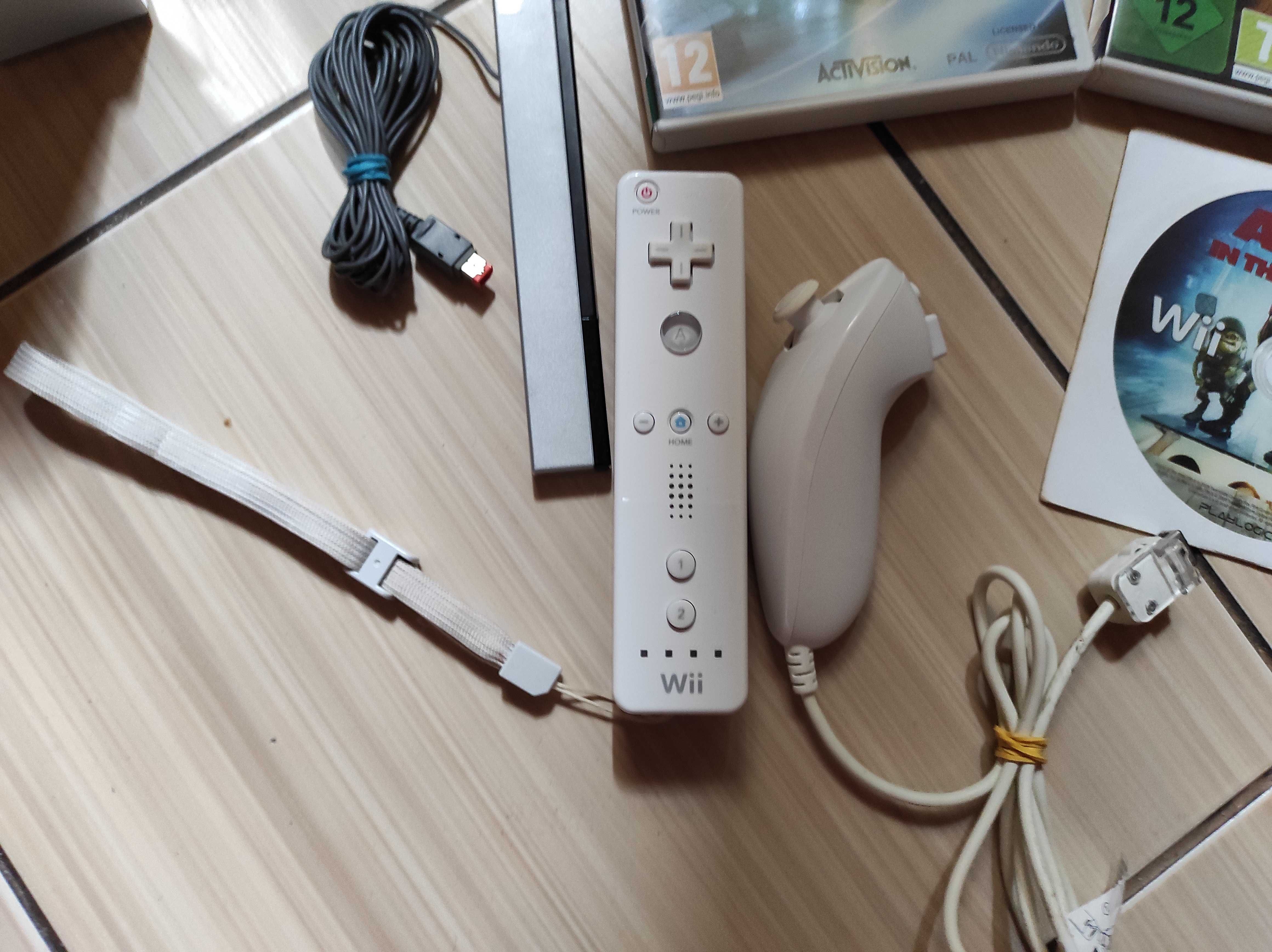 Consola Wii accesorii originale wii mote nunchuck jocuri dedicate