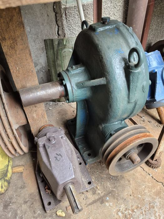 Reductor de turatie,crapator lemn,presa,troliu,ect