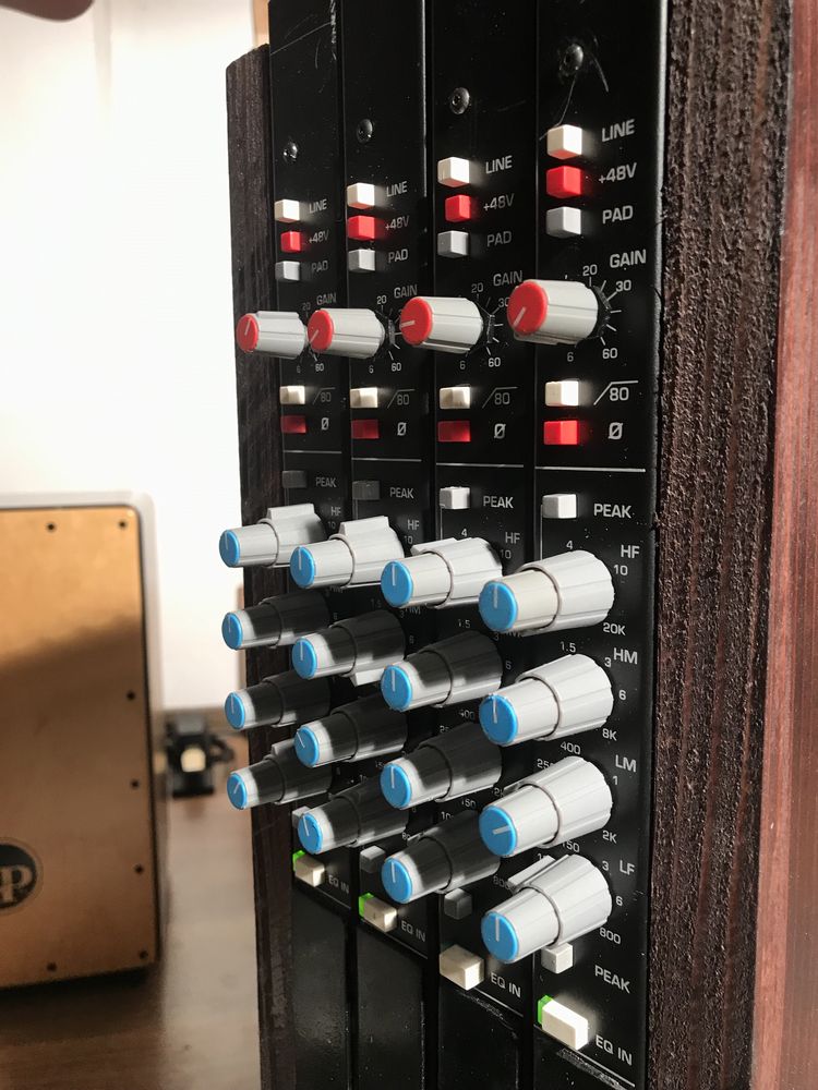 Preamp channel strip analog