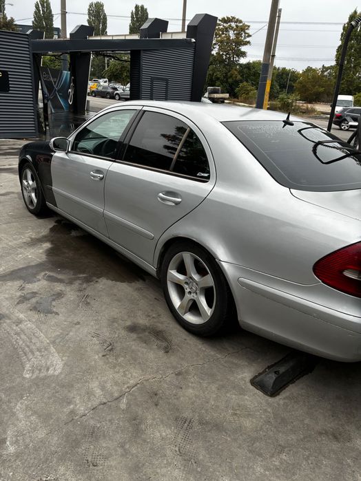 Mercedes w211 e220 cdi