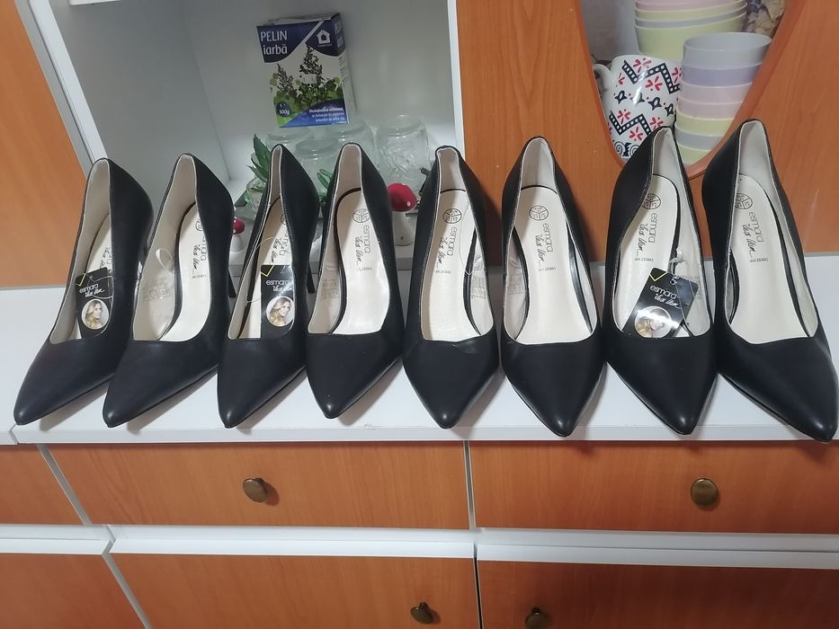 Pantofi damă noi (4 perechi)) - (mărimea 41)-  250 lei
