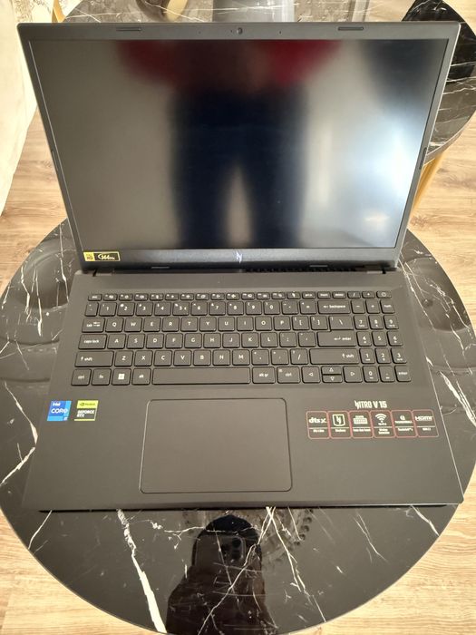 Nitro 15v 4050 vdeokarta