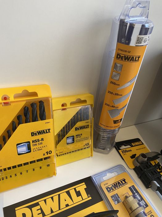 DeWALT - Битове , Накрайници , Ножици , Чукове , Дискове u други