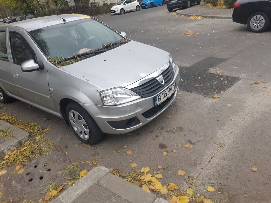 Vând logan 1.2 2011