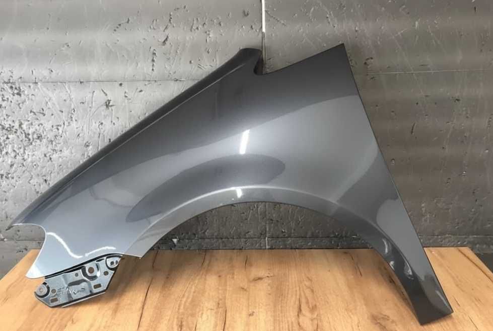 Aripa Fata Stanga VW Touran An 2007-2014 (LA7T (Gri Inchis))